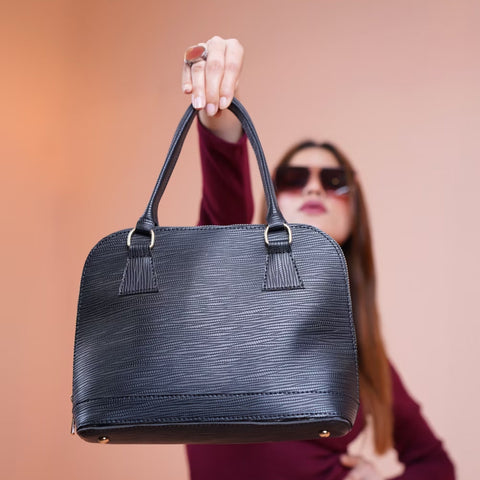 Women's Wallets, Clutches & Handbags