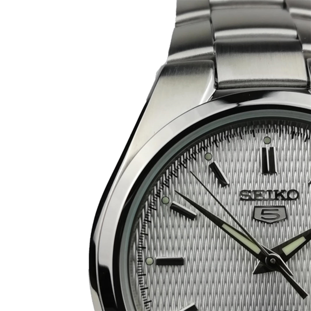 Seiko 5  SNK601K1 White Dial Automatic 21 Jewels Men's Watch