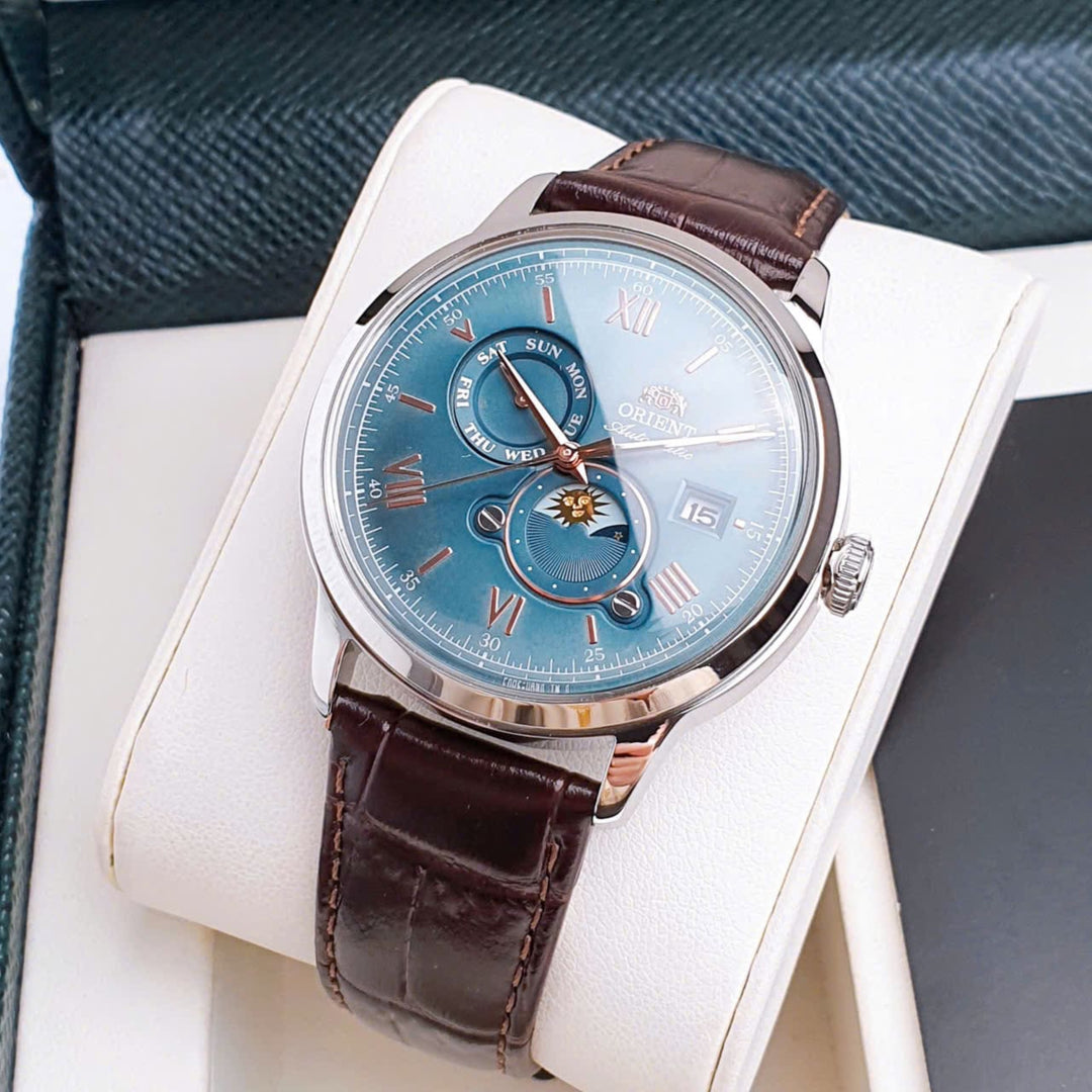 Orient Bambino RA-AK0805E30B Sun & Moon Automatic (41.5mm) Green Dial / Brown Leather Strap
Men's Watch
