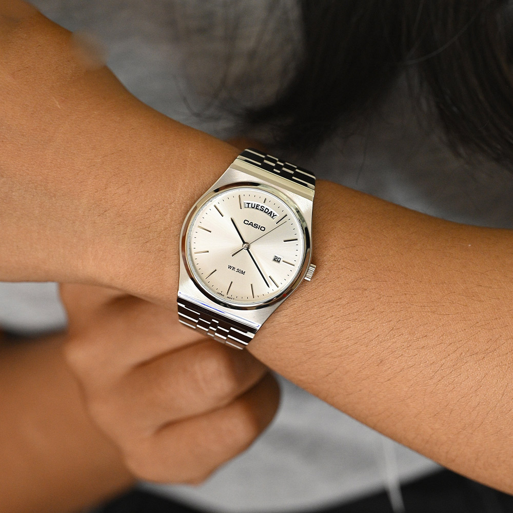 Casio MTP-B146D-7AV ‘New’ Silver White Analogue Quartz Stainless Steel Dial Men’s & Women’s Watch