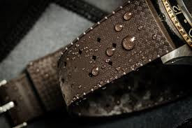 20mm Coffee Brown
Premium-Grade Vulcanized Tropic Rubber Watch Strap For Seiko 5, Seiko Divers and other Divers Waterproof