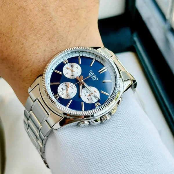 Casio MTP Series Analogue MTP-1375D-2A1VDF Quartz Multi-function (38.5mm) Blue Sunray Dial / Stainless Steel Bracelet