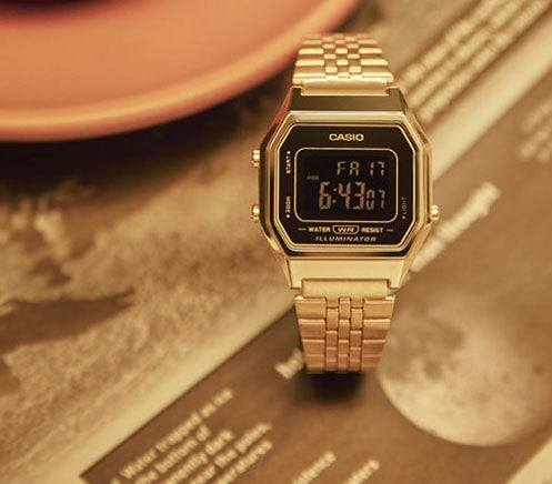 Casio Vintage Illuminator (28.6mm) Digital Dial / Stainless Steel LA680WGA-1BDF Women's Gold Watch