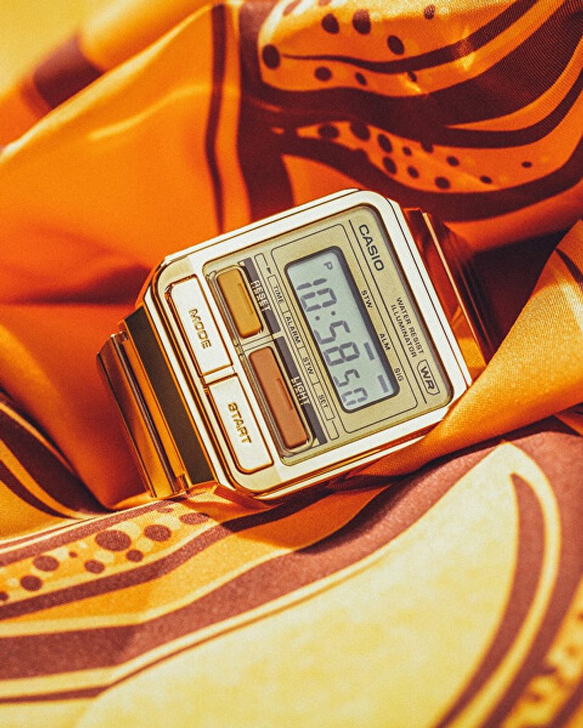 Casio Vintage Retro Digital Dial / Gold PVD Stainless Steel Bracelet A120WEG-9AEF Women's Watch