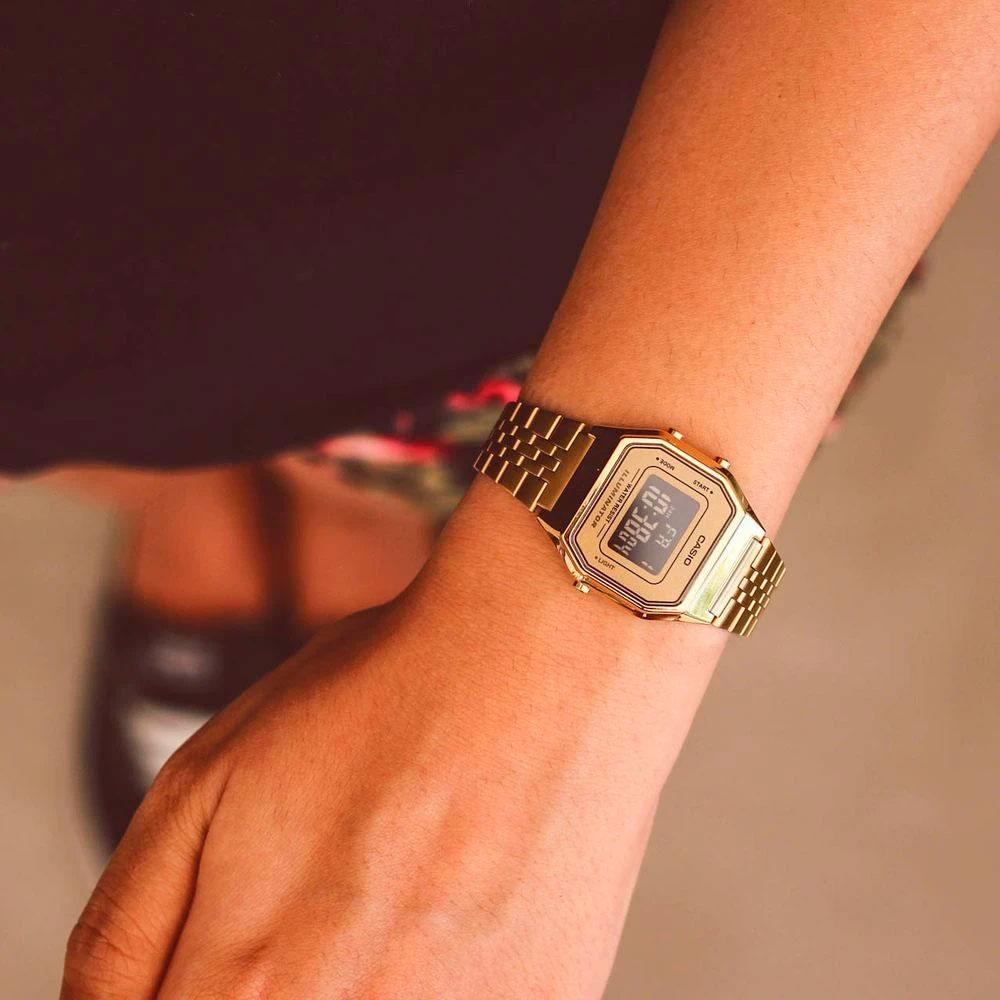 Casio Vintage Illuminator (28.6mm) Digital Dial / Stainless Steel LA680WGA-9 Women's Gold Watch