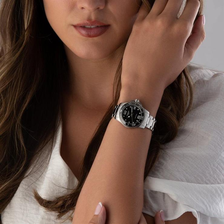 LONGINES L33704566 HydroConquest 32mm Black Dial Stainless Steel Bracelet Women's Watch