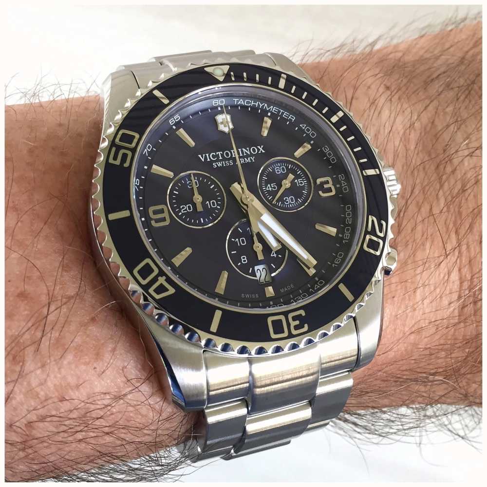 Victorinox Swiss Army 241689 Maverick Chronograph Stainless Steel Men's Watch - mzwatcheslk srilanka