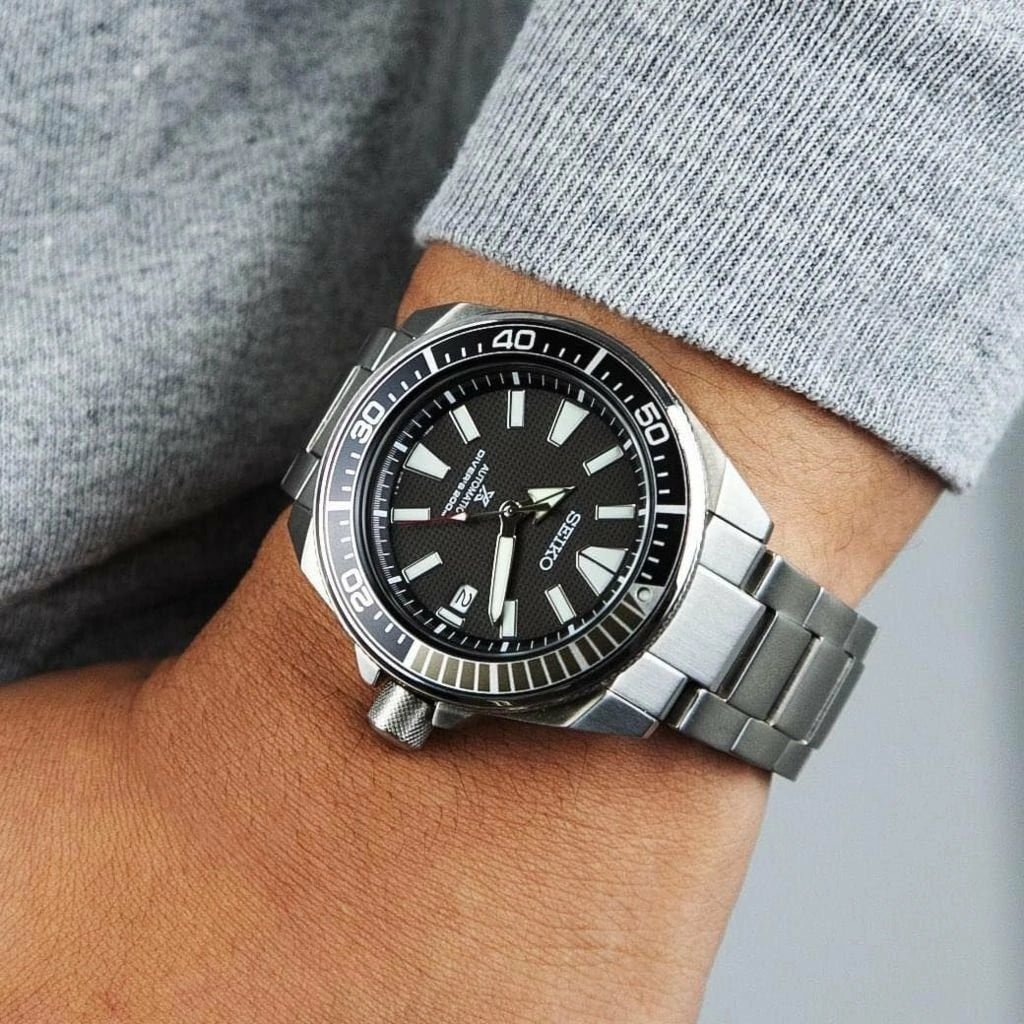 Seiko SRPF03K1 Prospex Samurai Patterned Dial Screw Down Crown