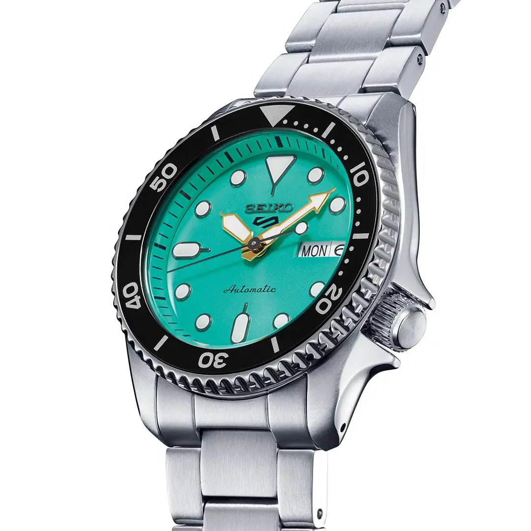 ミッケ Seiko 5 SRPK33K1 Sports SKX 'Midi' 38mm Teal Stainless Steel