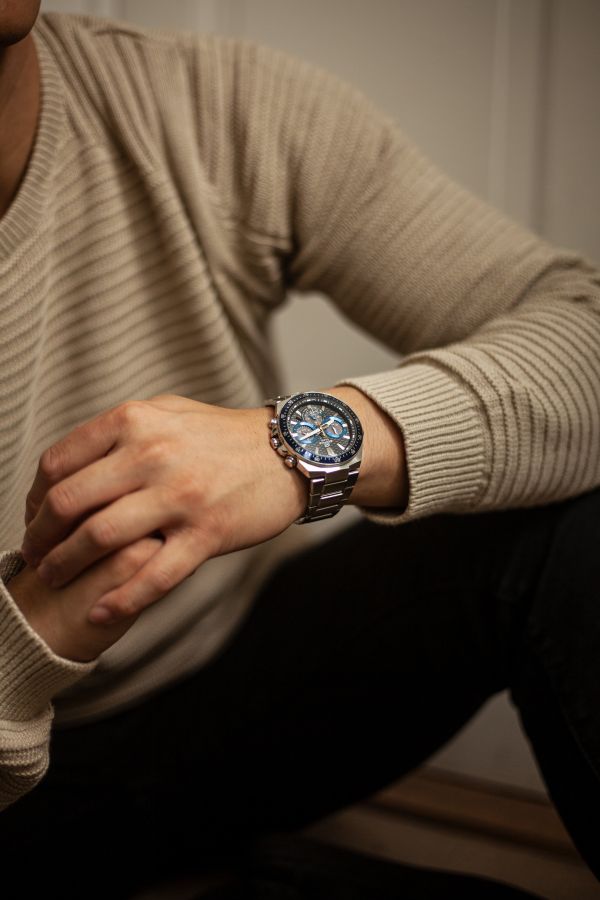 Casio Edifice EFS-S600D-1A2VUEF Solar Chronograph Blue Bezel Mens Watch - mzwatcheslk srilanka