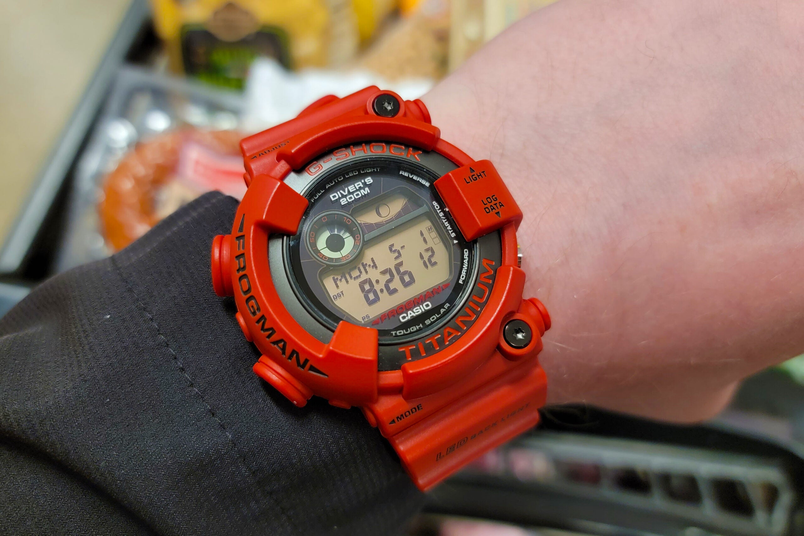 G shock hot sale frogman red