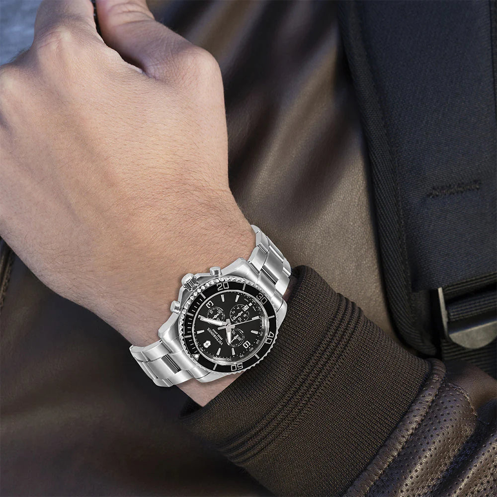 Victorinox swiss army 2025 maverick stainless steel watch