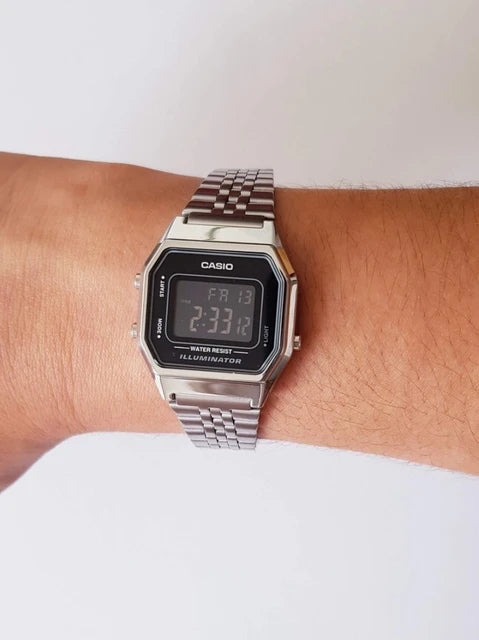 Casio Couple’s Watch  Casio (A168WGG-1BDF Vintage + Casio LA680WA-1B Vintage Watch)