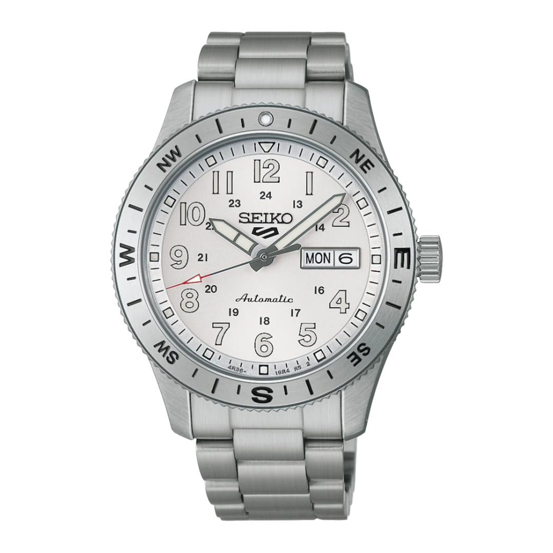 Seiko 5 Sports HDB007K1 Field In White Ensign (41mm) White Dial / Stainless Steel Bracelet Men’s Watch