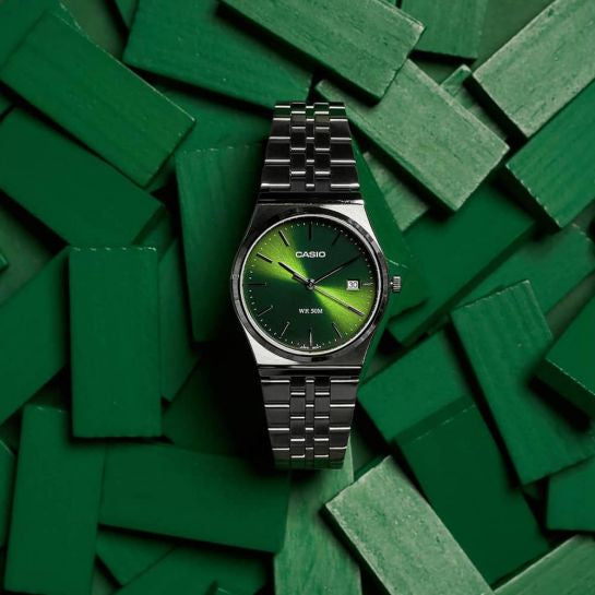 Casio MTP-B145D-3AVEF Series Analogue Quartz (35mm) Forest Green Sunray Dial / Stainless Steel Bracelet Men’s & Women’s Watch