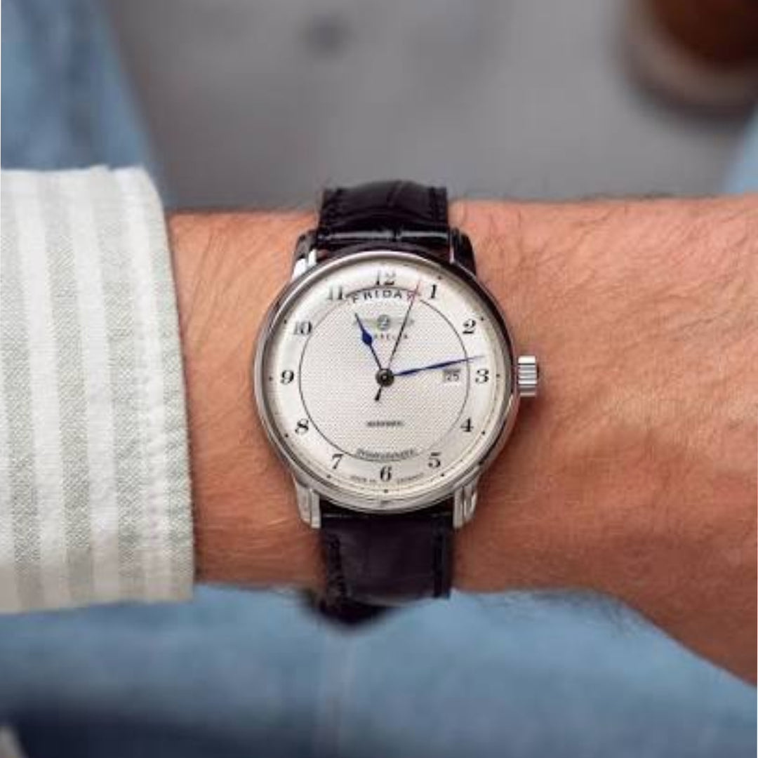 Zeppelin Friedrichshafen 8562-4 Day/Date Automatic (40mm) Silver Clous de Paris Dial / Brown Leather Strap  Men's Watch