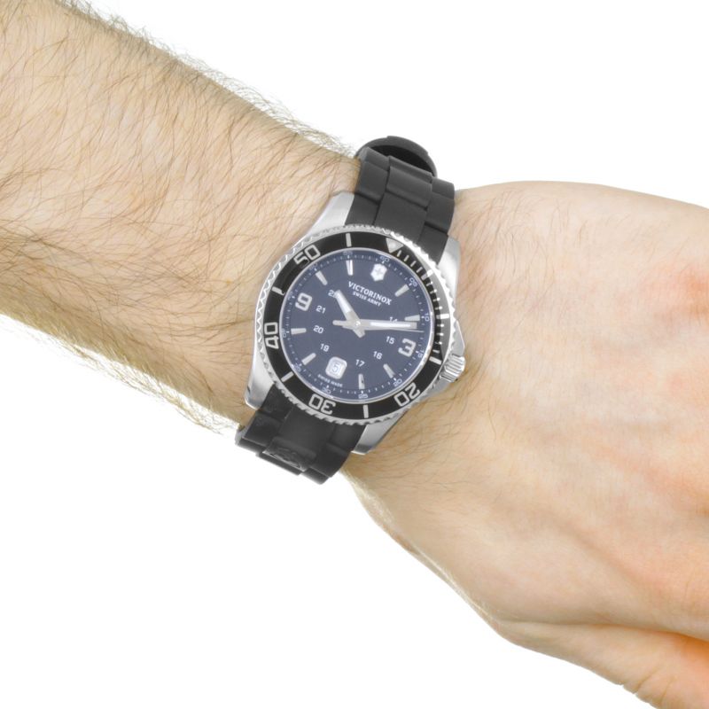 Victorinox Swiss Army 241698 Maverick Black Dial Rubber Strap Men's Watch - mzwatcheslk srilanka