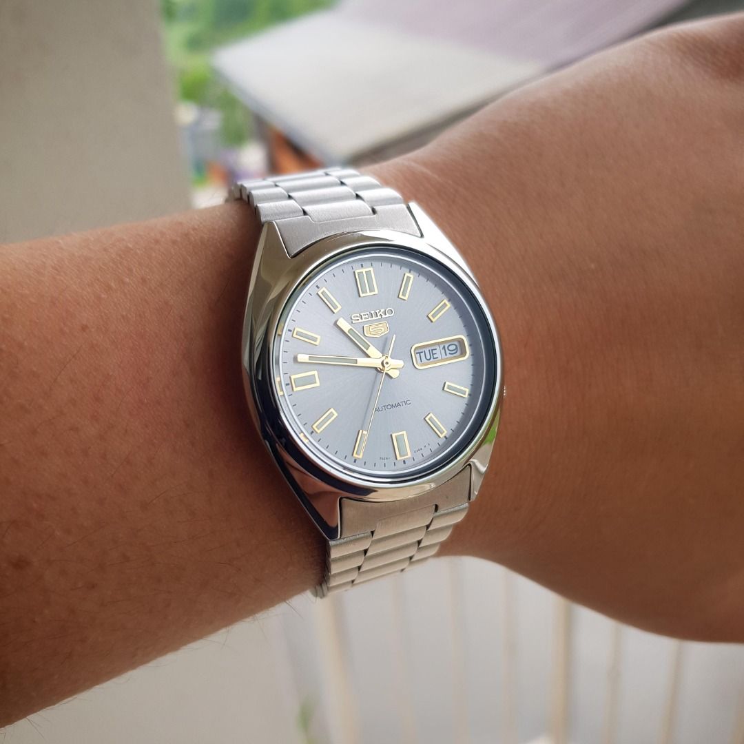 Seiko 5 Automatic SNXS75K1 ‘Rare model’ Silver Grey Sunburst Dial Men's Watch