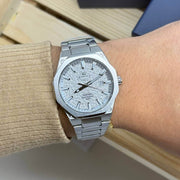 Casio Edifice EFR-S108DE-2AV Slim (39.9mm) Textured Ice Blue Dial / Stainless Steel  Sapphire Crystal Men's Watch