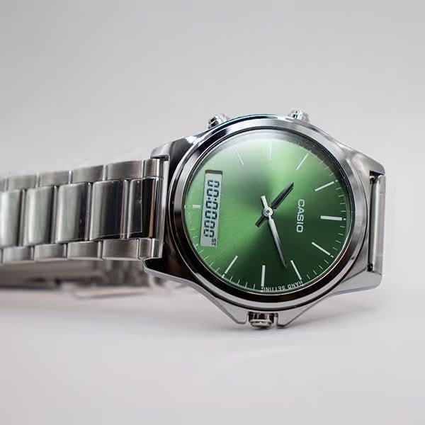 Casio Standard Dual Time Analogue MTP-VC01D-3EUDF Quartz Green Dial Men’s Watch