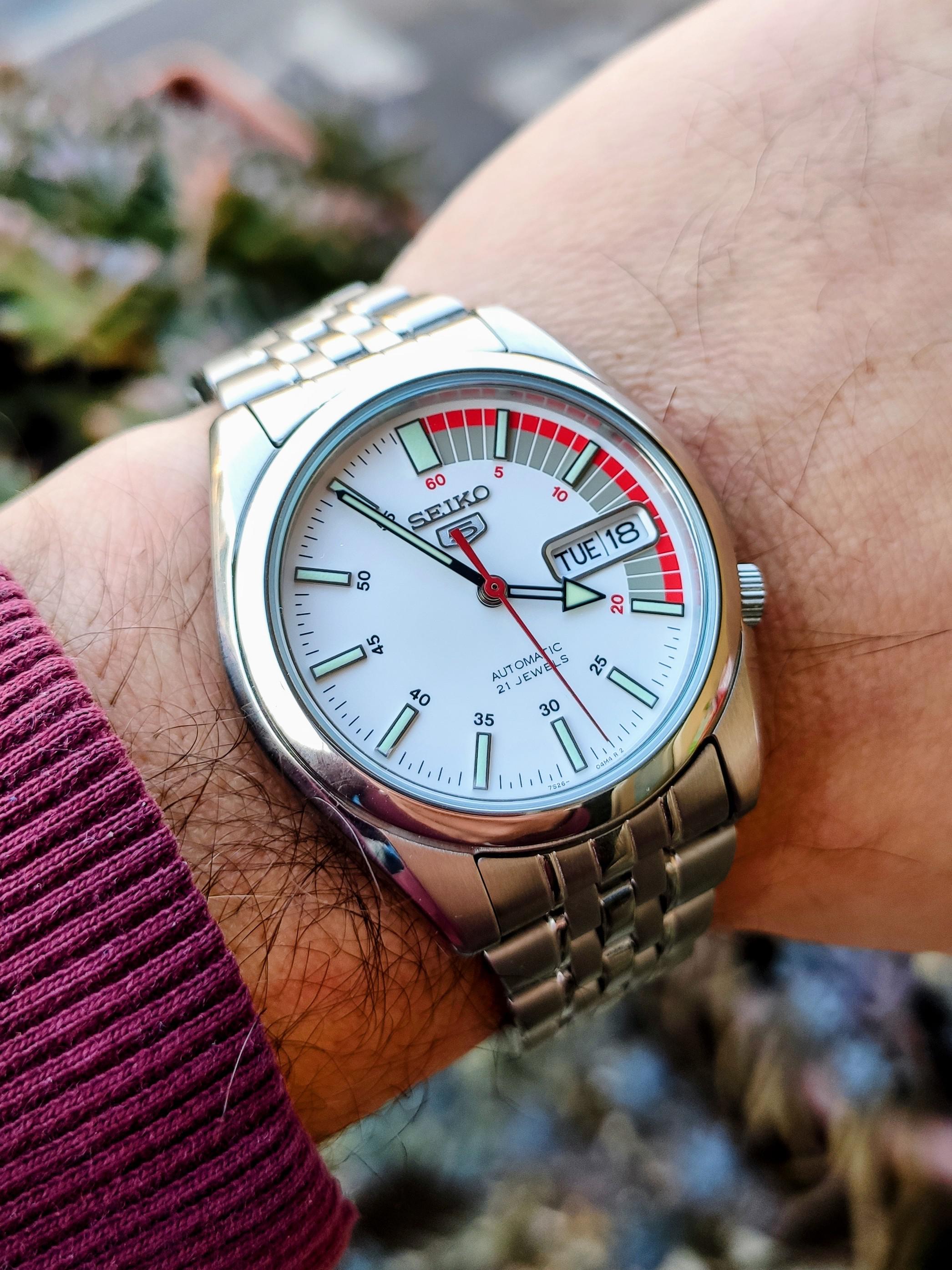 Seiko 5 Automatic SNK369 SNK369K1 SNK369K Speed Racer White Dial