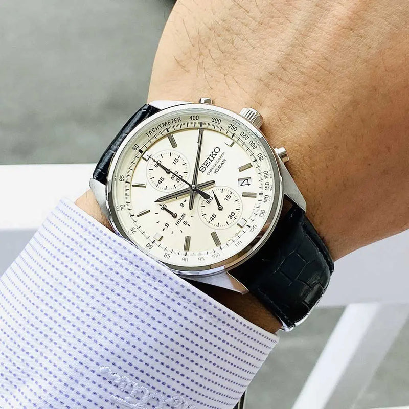 Seiko chronograph hotsell leather strap