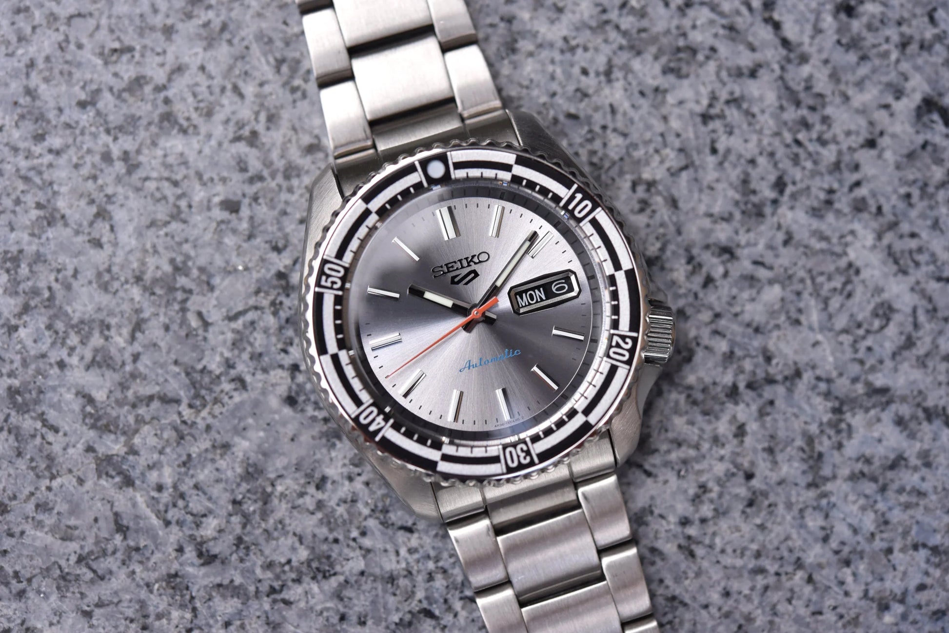 Seiko 5 rally sales diver