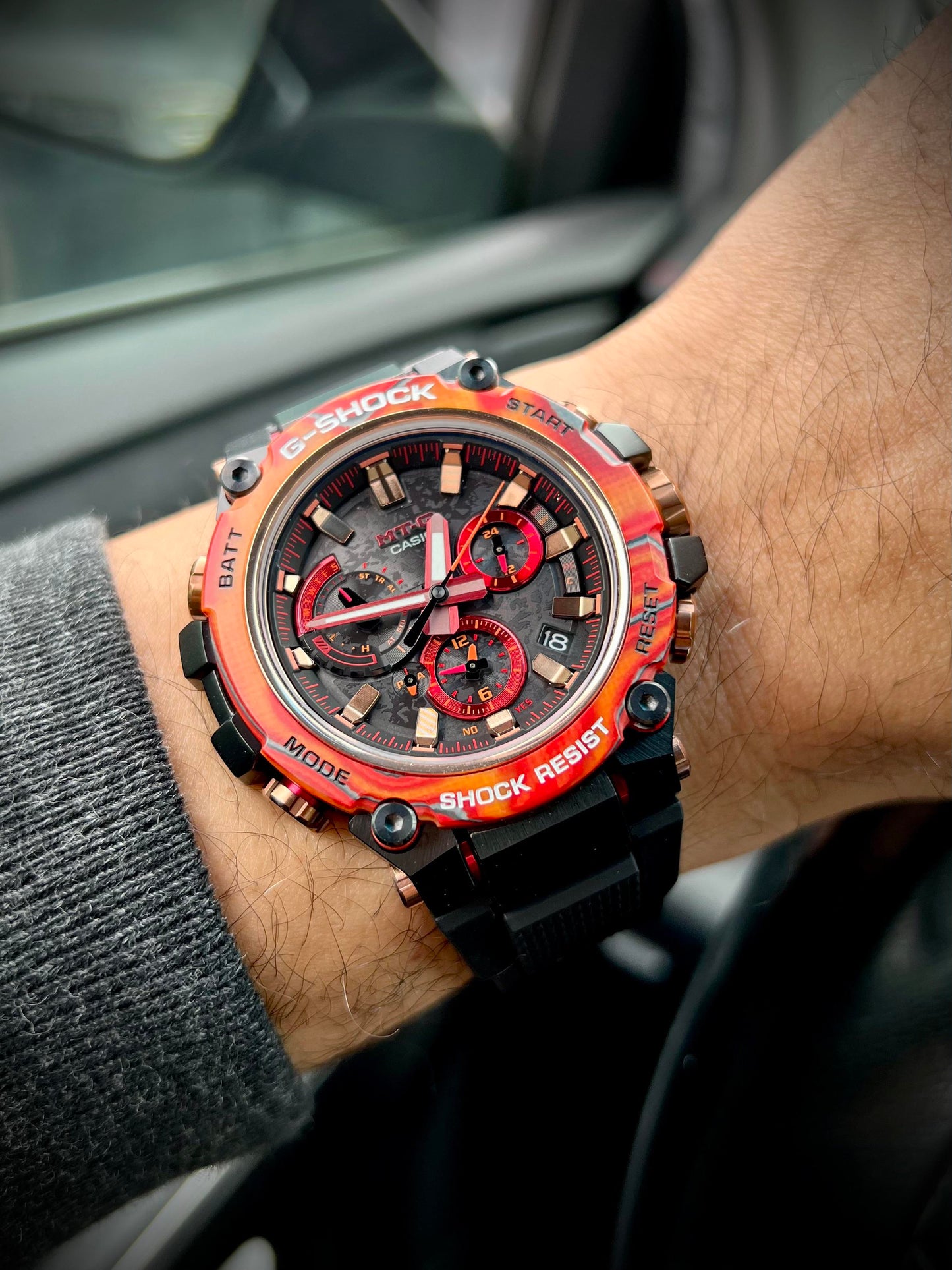 Casio MTG-B3000FR-1AER  G-Shock Premium Limited Edition MTG 40th Anniversary Flare Red Series Men's Watch